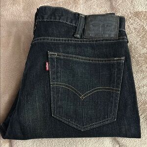 Levi's Black Jeans with Classic Design